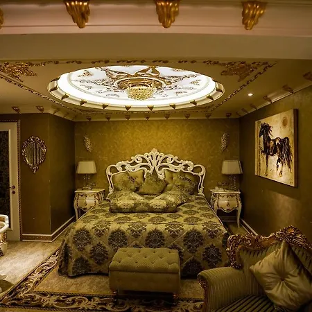 Buyuk Hamit מלון 4*