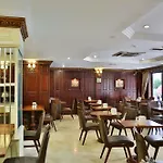 Hotel Buyuk Hamit 4*