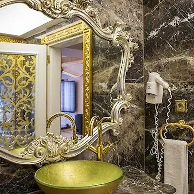 Ξενοδοχείο Buyuk Hamit 4*