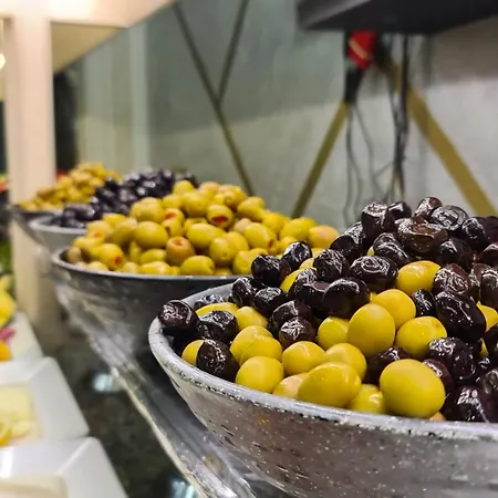 Buyuk Hamit Hotel 4*